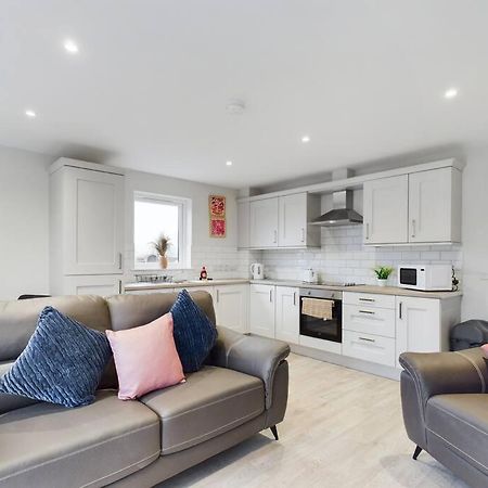 Contemporary 2-Bedroom Apartment Belfast Exterior foto