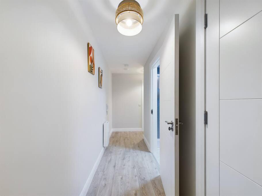 Contemporary 2-Bedroom Apartment Belfast Exterior foto
