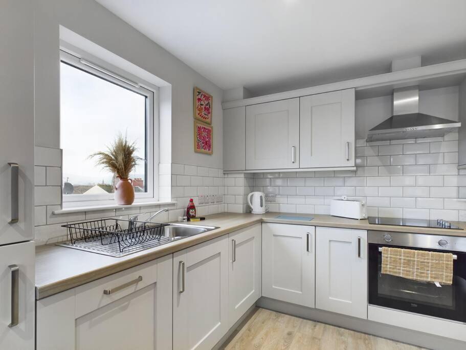 Contemporary 2-Bedroom Apartment Belfast Exterior foto