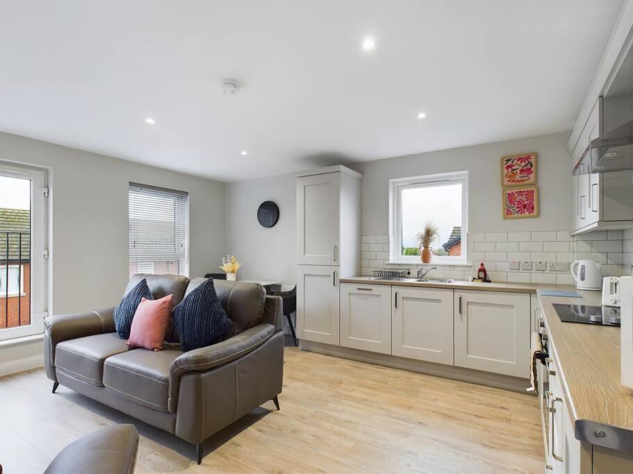 Contemporary 2-Bedroom Apartment Belfast Exterior foto